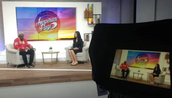 Saksikan Kisah Perjalanan Hidup dan Karir Cabub Mimika Johannes Rettob dalam Program Inspirasi Pagi TVOne