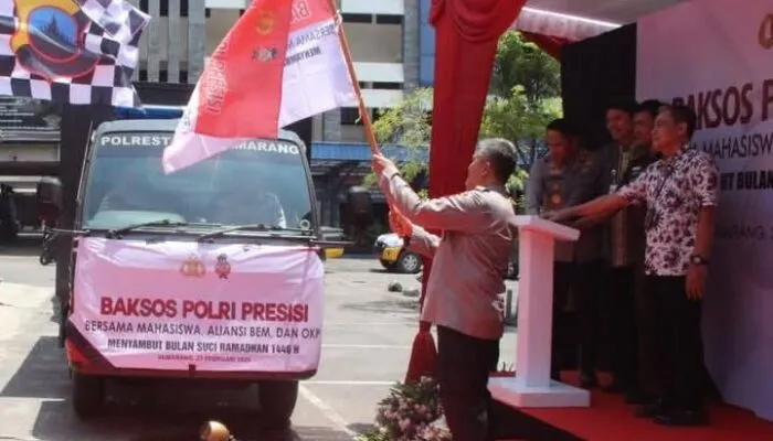 Sinergi Polda Jateng dan Mahasiswa, Ribuan Paket Sembako Disalurkan di Kota Semarang