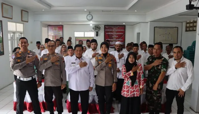 Sambangi Balai Desa Bener, Kapolres Semarang Dengarkan Beragam Curhatan Warga.