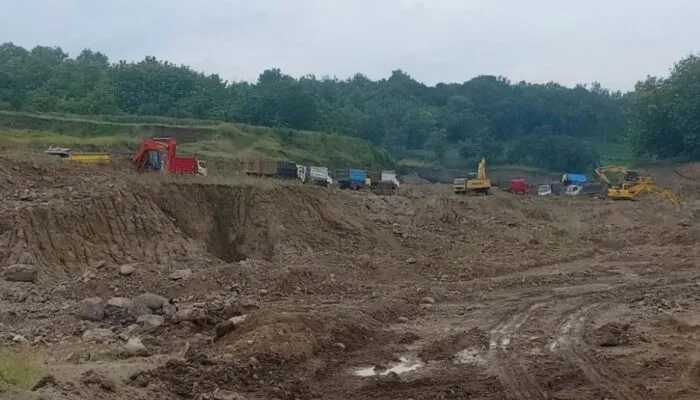 Diduga Ilegal, Tambang Pasir di Ngampel Kendal Meresahkan Warga dan Abaikan Regulasi