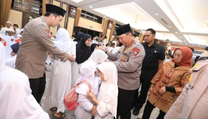 Kapolri Berbagi Takjil dan Buka Puasa Bersama, Perkuat Sinergi dengan Media dan Masyarakat