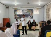 Kunjungi SMK Boedoet Depok Timur, Wamenaker Noel Serahkan Bantuan untuk Sekolah