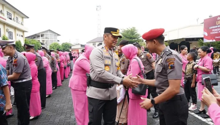 Kapolrestabes Semarang Pimpin Upacara Kenaikan Pangkat Perwira dan Bintara Polri TMT 1 Januari 2026