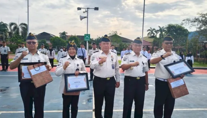 Tiga Petugas Lembaga Pemasyarakatan Kelas IIA Banjarmasin Raih Penghargaan Petugas Teladan Triwulan I 2026