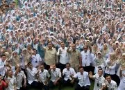Prabowo dan Ahmad Luthfi Kunjungi SMAN 1 Cilacap, Revitalisasi Sekolah dan MBG Dipuji Siswa