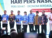 Gubernur Banten Raih PWI Awards di Puncak HPN 2026 di Serang