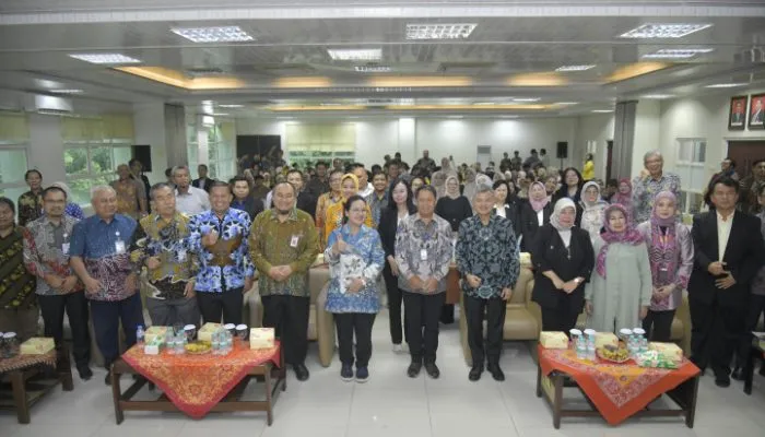 Walikota Semarang Dorong Sinergi Ekonomi Lewat Program “Waras Ekonomi” di Pelantikan ISEI