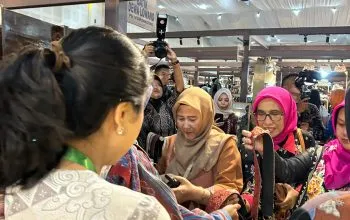 YD Strap Bag Tenun Tutup Pameran Persit Bisa Vol. II dengan Penjualan 176 Produk