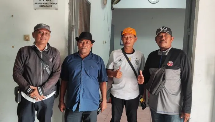 KETUA KOMISI B DPRD SEMARANG DESAK PEMKOT SEGERA BENAHI PASAR DAN SELAMATKAN NASIB PKL