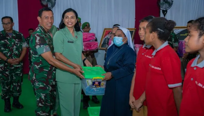 Pangdam XVIII/Kasuari Tegaskan Disiplin dan Profesionalisme Saat Kunjungi Korem 182/Jazira Onim