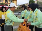 Polwan Polda Papua Barat dan Kowad Kodam XVIII/Kasuari Perkuat Sinergi Melalui Ekshibisi Menembak Persahabatan