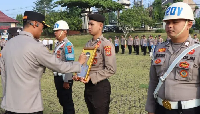 Polres Lampung Utara Gelar Upacara PTDH, Tegaskan Komitmen Menjaga Integritas dan Marwah Institusi