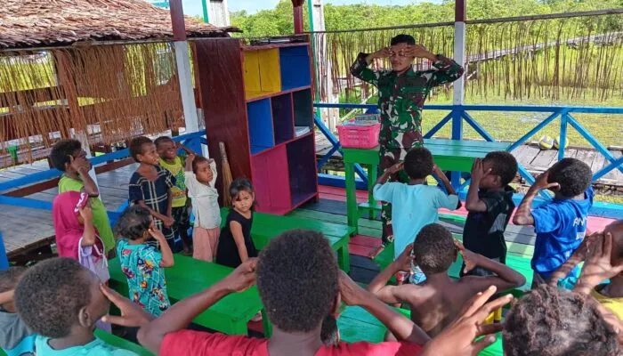 Satgas Yonif 123/Rajawali Ajarkan Anak-Anak Paud Di Papua Selatan