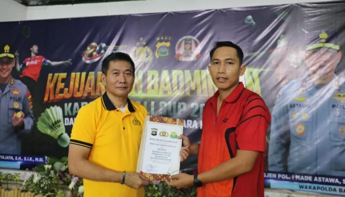Semarak Hari Bhayangkara ke-80, Wakapolda Bali Tutup Kejuaraan Bulu Tangkis Kapolda Bali Cup 2026