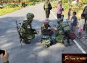 Satgas Yonif 645/GTY Gelar Pelayanan Kesehatan Wujud Kemanunggalan TNI-Rakyat