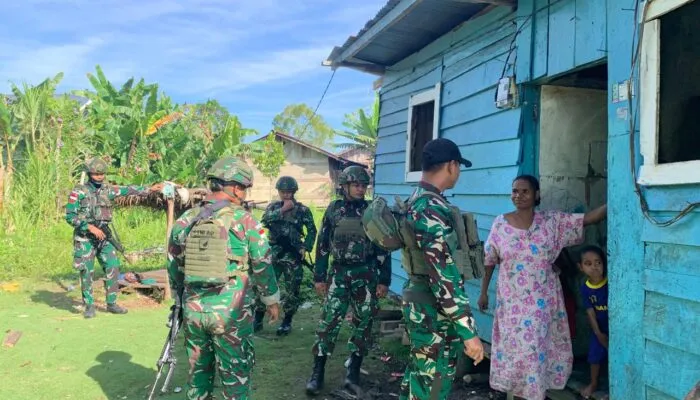 Pererat Silaturahmi, Satgas Pamtas Yonif 645/GTY Gelar Anjangsana dan Layanan Kesehatan di Kobakma Papua