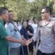 Green Policing Polda Bali, Wakapolda Pimpin Aksi Bersih Lingkungan dan Penanaman Pohon di Denpasar