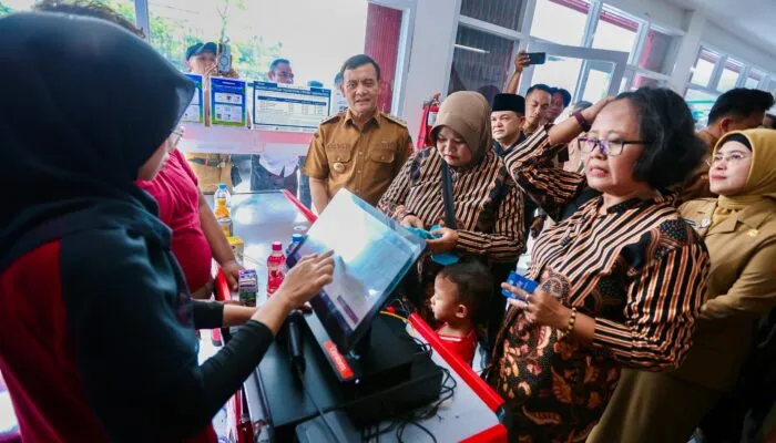 Tinjau KDMP di Semarang dan Boyolali, Ahmad Luthfi Dorong Koperasi Desa Perkuat Ekonomi dan Ketahanan Pangan